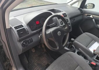 Volkswagen Touran 1,9 TDI nafta manuál 66 kw - 19