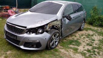 Peugeot 308 sw1,5hdi automat r.v.2019 - 19