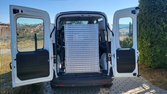 Fiat Doblo 1,6 88KW - 120k r,2021 rampa pre ZTP vozičkara - 19