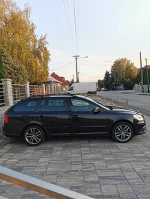 Škoda Octavia Combi 2.0 TDI CR DPF RS - 19