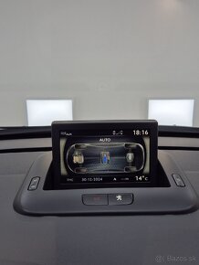 Peugeot 3008 Hybrid4 2.0 hdi TOP STAV - 19