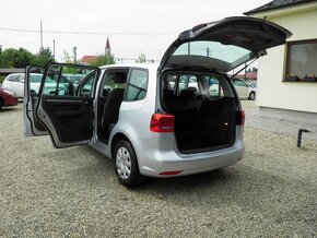 Volkswagen Touran 1.6 TDI Comfortline DSG - 19