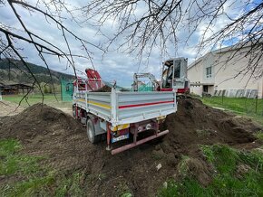 Iveco Eurocargo 130E18 TROJSTRANNÝ SKLÁPAČ + HYDR. RUKA 15m - 19