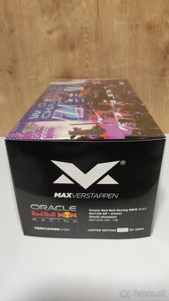 Max Verstappen 1:18 + Figurka + podpis karta - 19