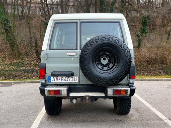 Toyota Land Cruiser LJ73 VX - 19