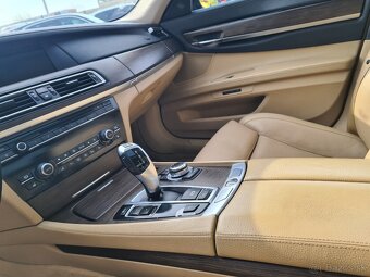 BMW Rad 7 730d - 19