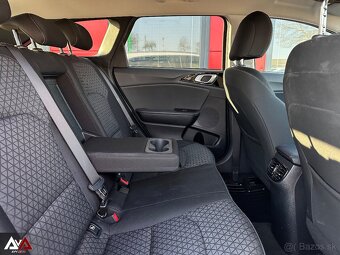 Kia Ceed SW 1.6 CRDi A/T Platinum,Pôv.lak,Virtual Cockpit,SR - 19