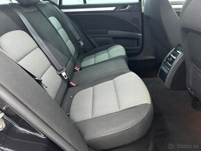 Superb Combi 2,0 TDI CR Elegance 103kW Ťažné Top stav - 19