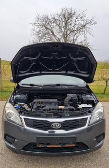 Kia Ceed 1.4 16V 66KW/90PS R.V.02/2011 - 19