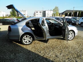 Škoda Octavia 1.6 TDI CR DPF Elegance DSG - 19