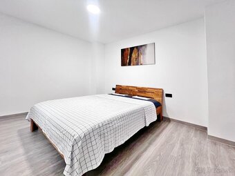 Španělsko,Torrevieja – Prostorný apartmán jen 150m od moře - 19