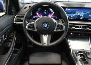 BMW Řada 3 330e xDrive Touring M Sport hybridní automat - 19