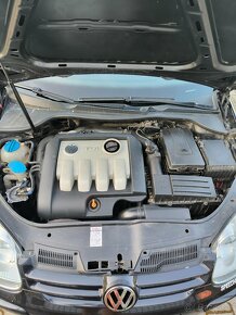 VW Golf 5 - 19