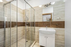 Na predaj | 5 izbový rodinný dom 140 m² s terasou - Tureň - 19