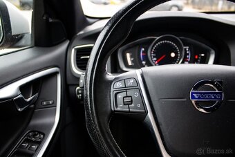 Volvo V60 T3 1.5L Momentum Geartronic - 19