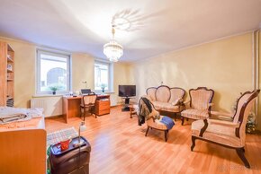 4 IZBOVÝ VIDIECKY RD S VEĽKOU ZÁHRADOU, POPROČ - 19