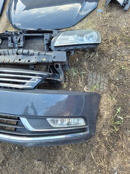 Predám kompletný predok pre Volkswagen Passat B7 - šedá met- - 19