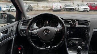 VW Golf 1,6TDI Variant Comfortline - 19