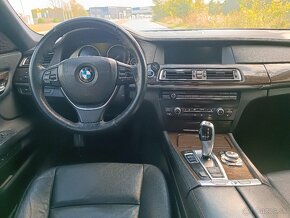 BMW 740D F01 - 19