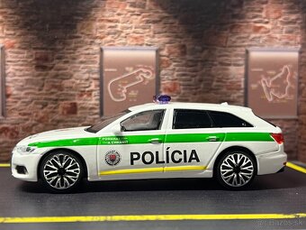 Audi A6 Avant Polícia SR 1:43 - tónované sklá, EVČ vozidla - 19