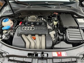 Audi A3 2.0 FSi hatchback - 19