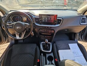 KIA X-Ceed 1.6 CRDi SCR Silver 116k M6 (diesel) 1.majiteľ - 19