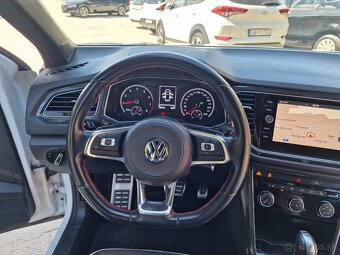 Volkswagen T-Roc 1.5 TSi Sport DSG 150k (benzín) - 19