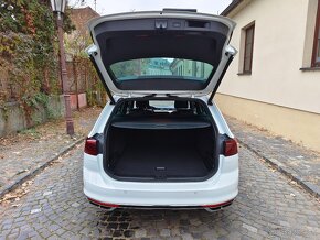 Volkswagen Passat Variant 2.0 TDI Rline DSG - 19