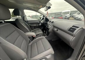 Volkswagen Touran 1,6 TDI 77kW SERVISKA,ROZVODY nafta - 19