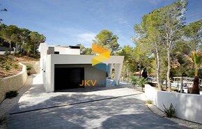 JKV REAL ponúka na predaj ELEGANTNÚ A LUXUSNÚ VILU ALTEA LA  - 19