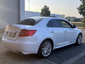 Suzuki Kizashi 2.4 VVT 131kW - 19