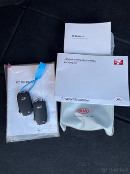 KIA CEED SW 2021 1.5 T-GDI GOLD - 19