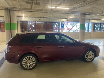 Alfa Romeo 159 1.9 JTD 110 kW SW Sportwagon - 19