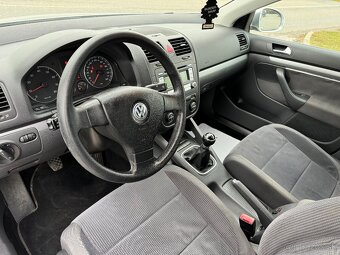 Volkswagen Jetta - 19