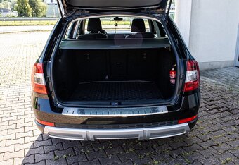 Škoda Octavia Combi 2.0 TDI Scout DSG 4x4 EU6 - 19