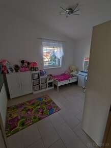 Predám 4izbový bungalov 137 m2, obec Šalgočka - 19