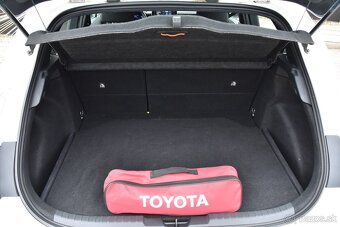 Toyota Corolla 1.8 HYBRID E-CVT Comfort SR 2021 DPH - 19