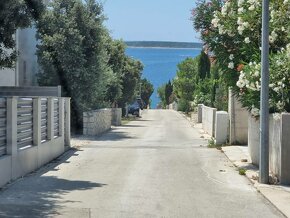 CHORVÁTSKO - Troj -podlažný dom s bazénom - PAG, Mandre - 19