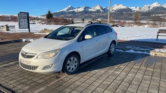 Opel Astra J Sport Tourer 1,7 CDTI  81kw + ťažné / nová STK+ - 19