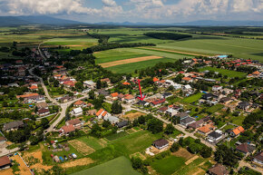 Ponúkam na predaj rodinný dom v Topoľčanoch časť Veľké Bedza - 19