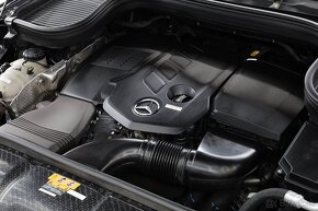 Mercedes-Benz GLE SUV 300d 4MATIC A/T - 19