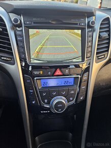 Hyundai i30 CW - 19