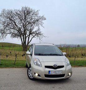 Toyota Yaris 1.3 VVT-i  73KW/99PS R.V.08/2011 - 19