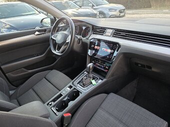 Volkswagen Passat Variant 2.0 TDI EVO Elegance DSG - 19