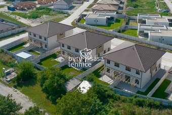 Predaj| Zľava 15.000,-Eur |3i byt+2xparkovanie, Lehnice, DS - 19