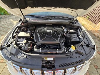 Jeep Grand Cherokee 3.0L V6 CRD Summit A/T - 19