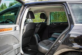 Superb Combi 2 fl 2.0 TDI CR 4x4, Alcantara,ZEDER, Slovenské - 19