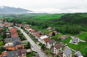 VEĽKÝ RODINNÝ DOM PO REKONŠTRUKCII, L.MIKULÁŠ - ONDRAŠOVÁ - 19