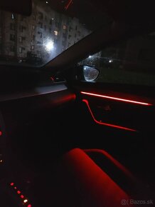 LED ambientne pásiky do dveri pristrojovku - 19