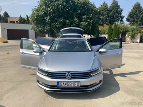 VW Passat Variant 2.0 TDi DSG 110KWHIGLINE - 19